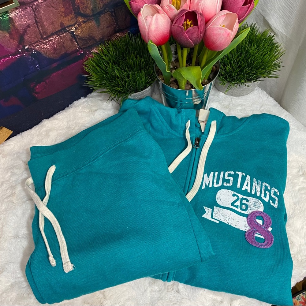 Jacket & sweatpants set! Like new!